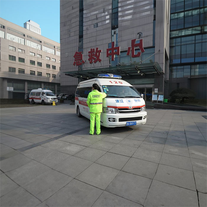 深圳出租救护车联系方式