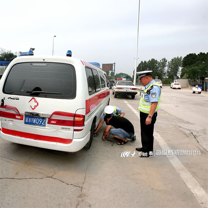 深圳租赁私人救护车电话