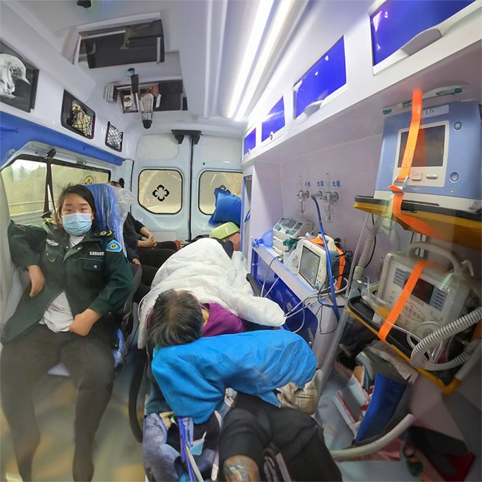 深圳出租私人救护车联系电话