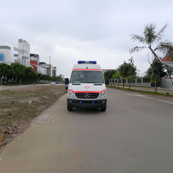 深圳出租救护车联系电话