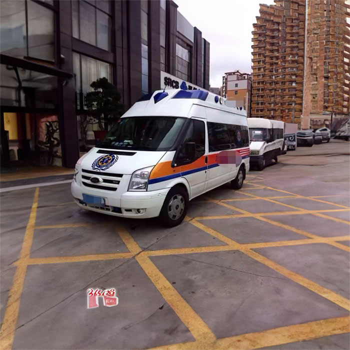 深圳出租救护车联系电话