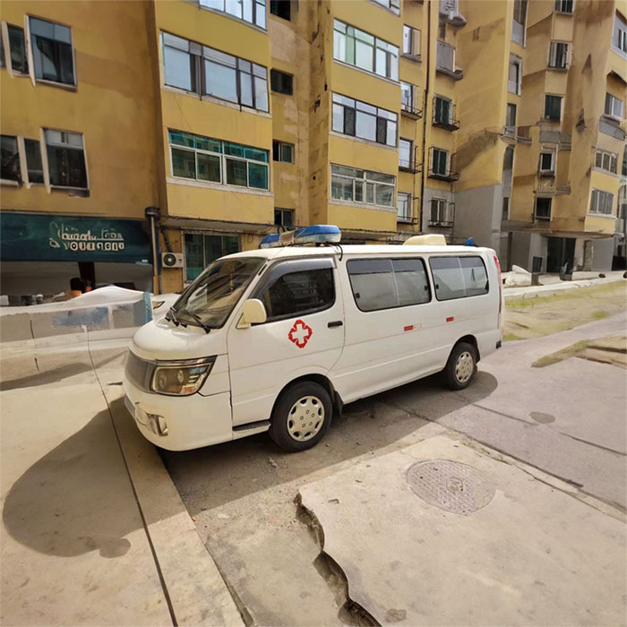 深圳租赁私人救护车联系方式