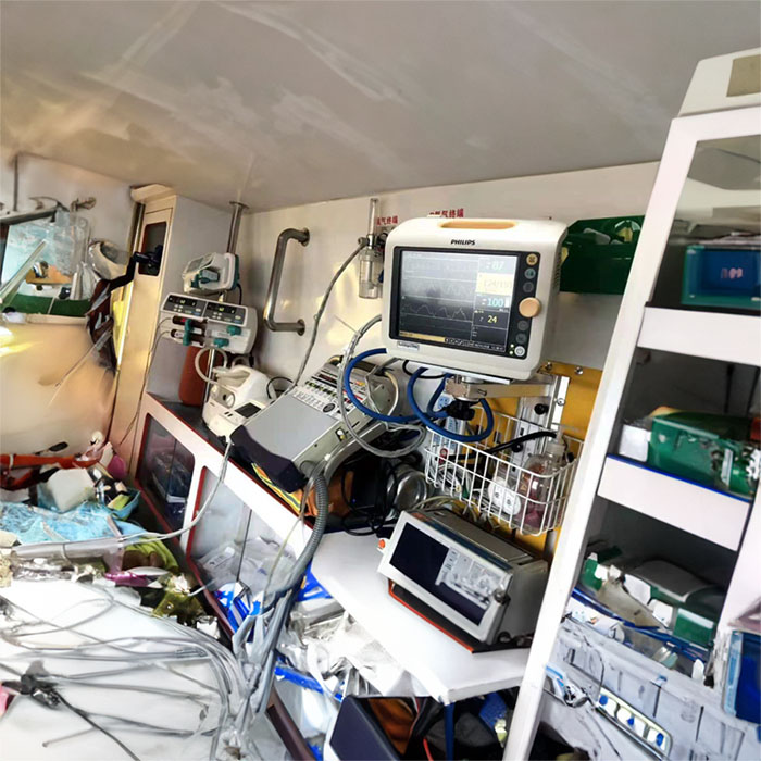 深圳租赁私人救护车联系方式