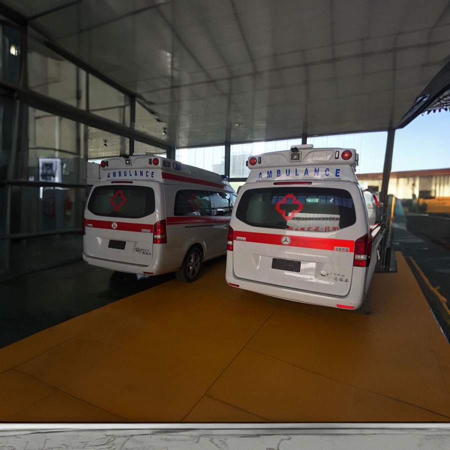 深圳出租私人救护车联系电话