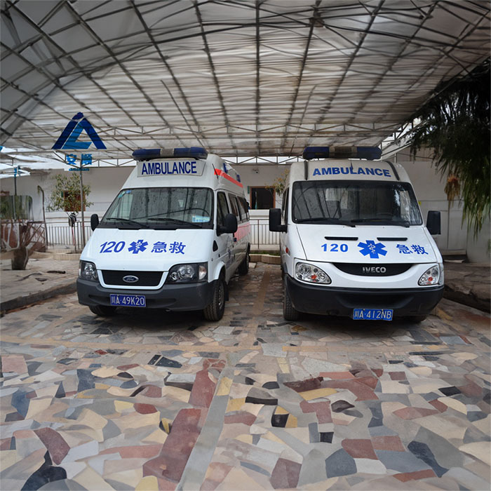 深圳租赁私人救护车电话号码