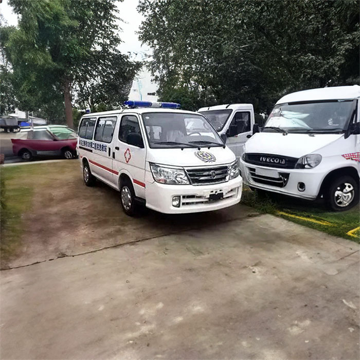 深圳租赁私人救护车联系方式