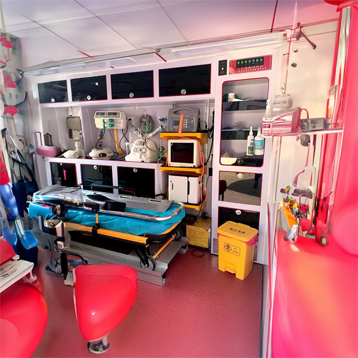 深圳租赁私人救护车电话号码