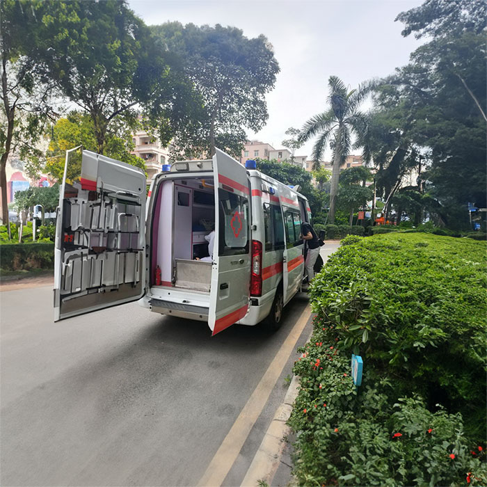 深圳租赁私人救护车联系电话