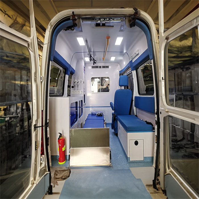 深圳租赁私人救护车电话号码