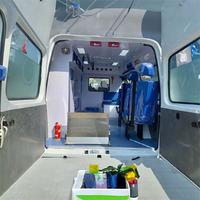深圳租赁私人救护车联系方式