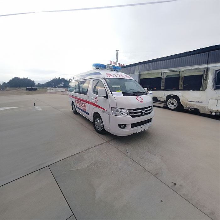 深圳出租私人救护车联系电话