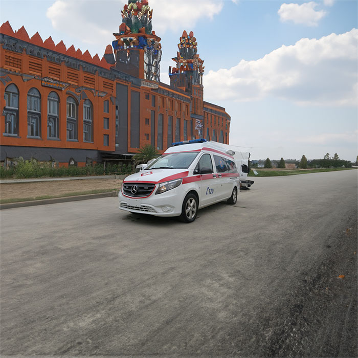 深圳租赁私人救护车联系方式