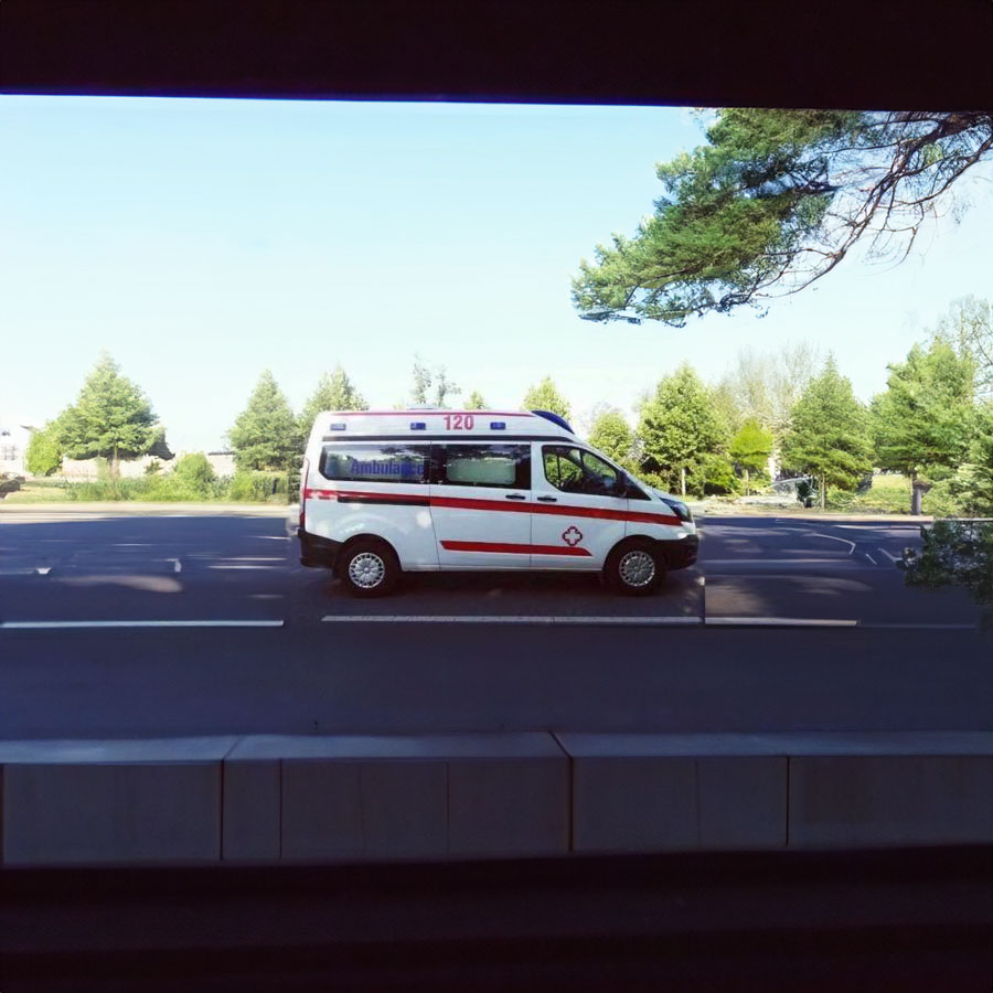 深圳租赁救护车联系方式