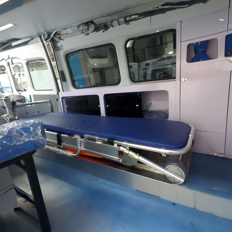 深圳出租救护车联系电话