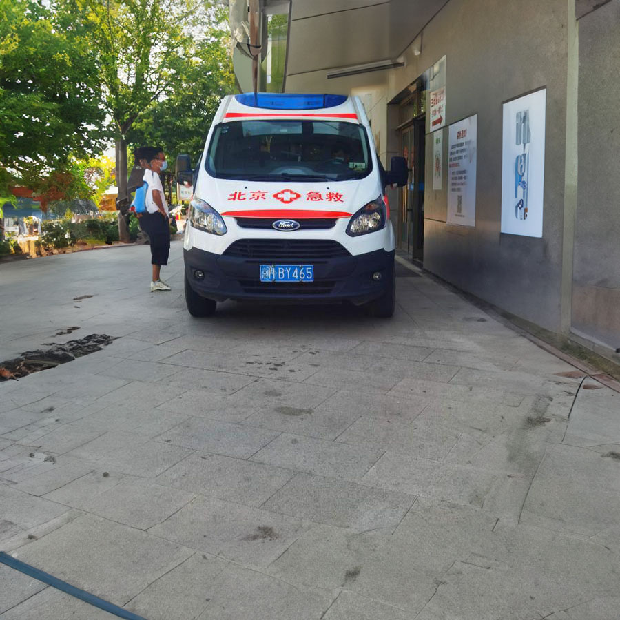 深圳出租私人救护车联系电话