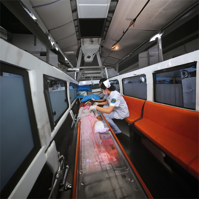 深圳出租私人救护车电话号码