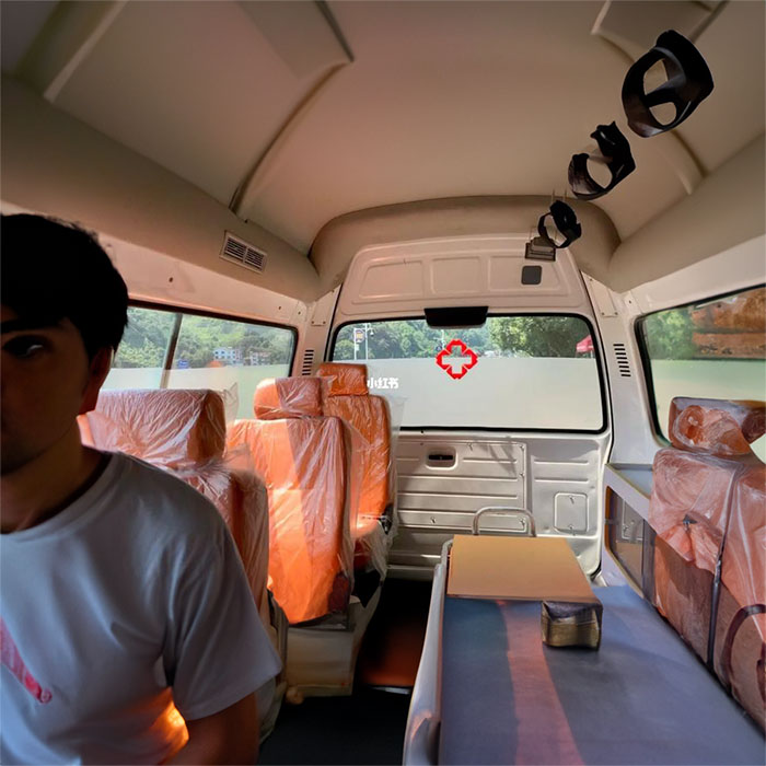 深圳出租救护车联系电话