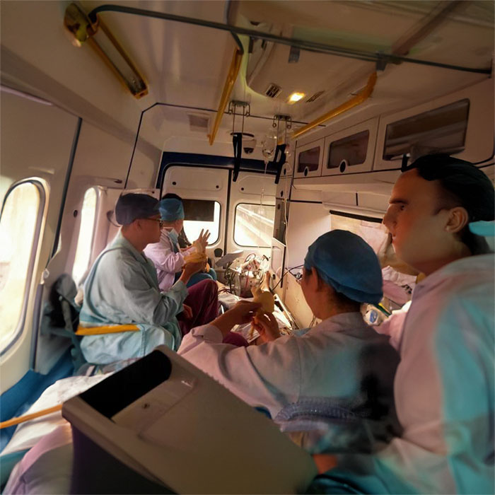 深圳租赁私人救护车联系电话