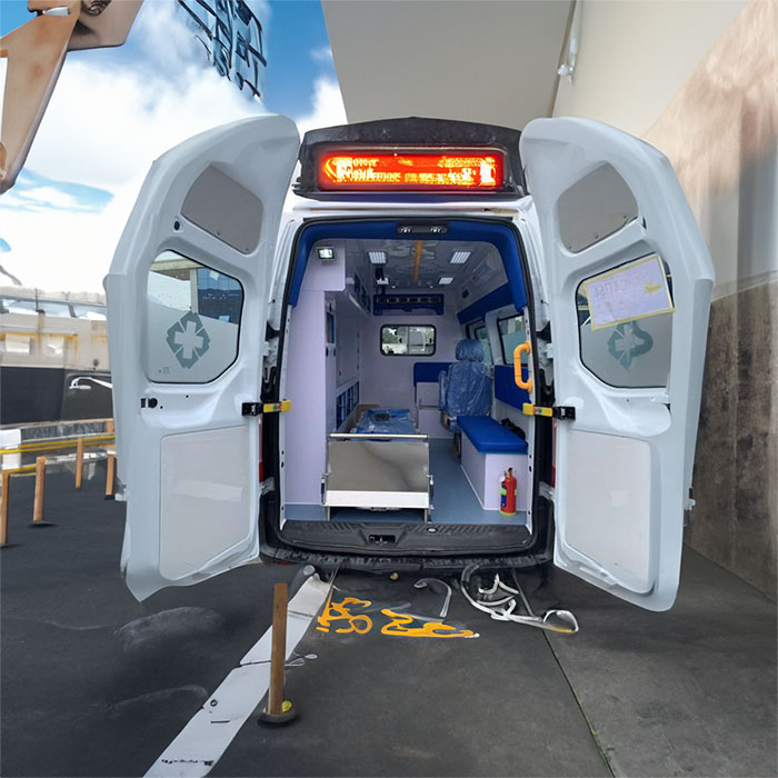 深圳租赁私人救护车联系电话