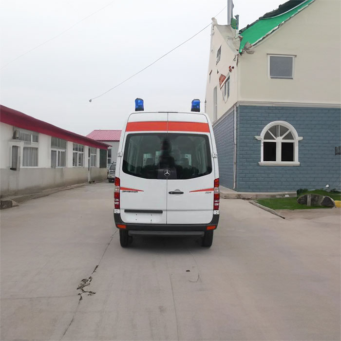 深圳出租救护车联系方式