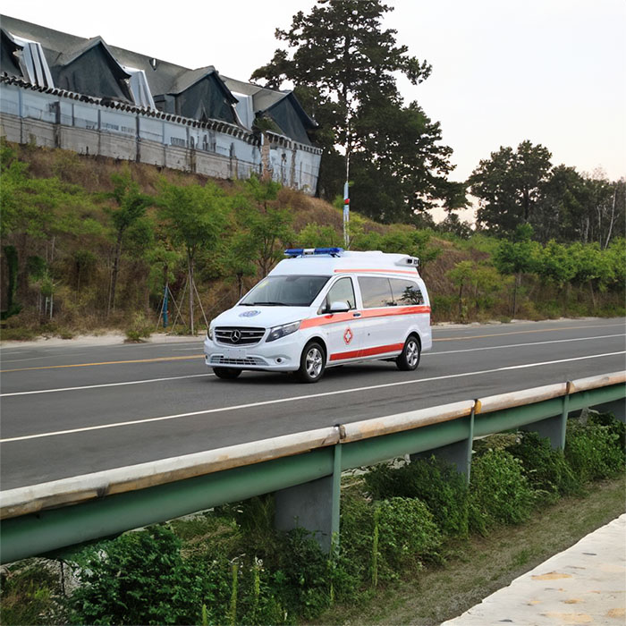 深圳租赁救护车电话号码