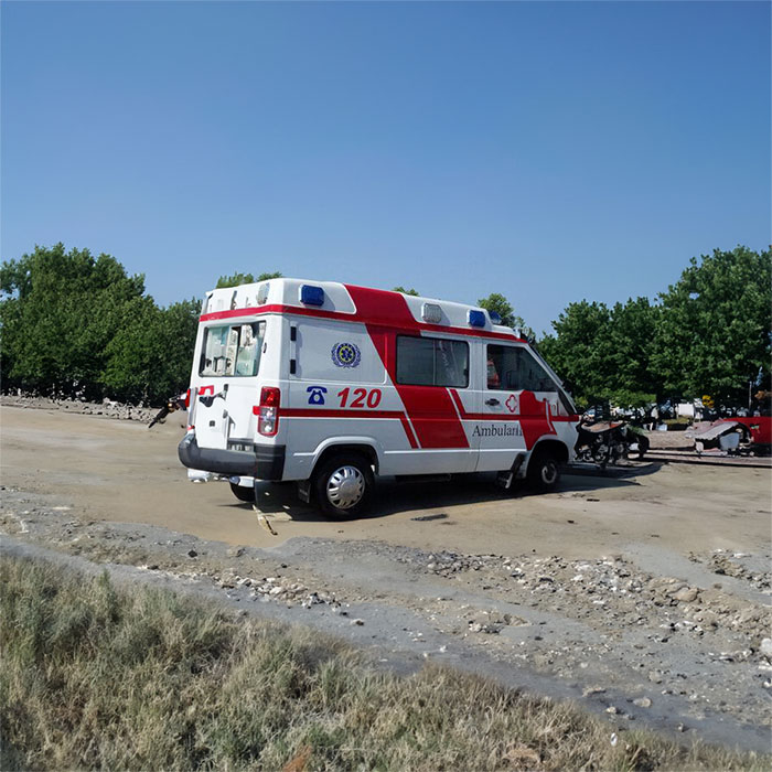 深圳出租救护车联系电话