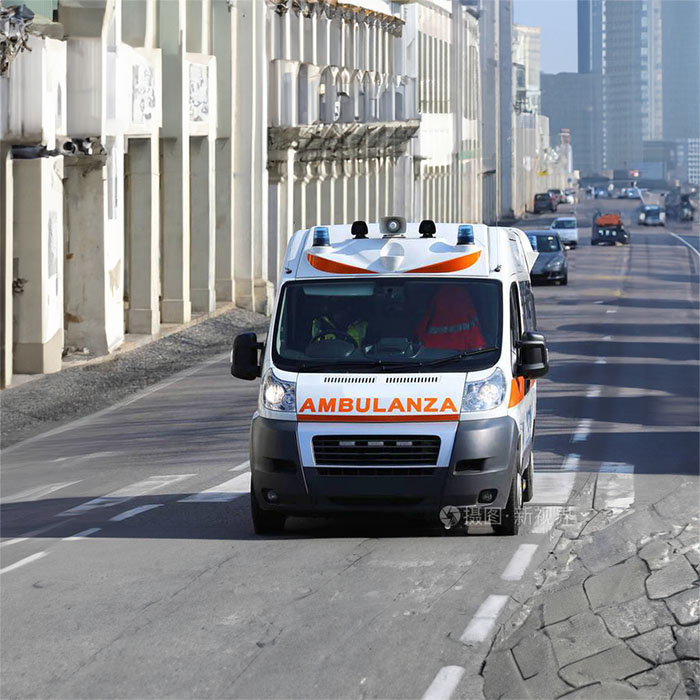深圳出租救护车联系电话
