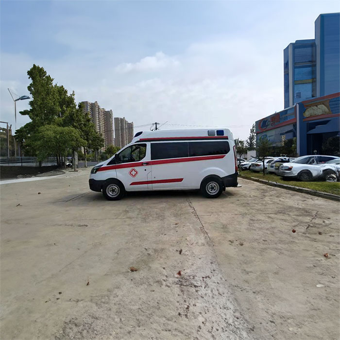 深圳租赁私人救护车联系方式