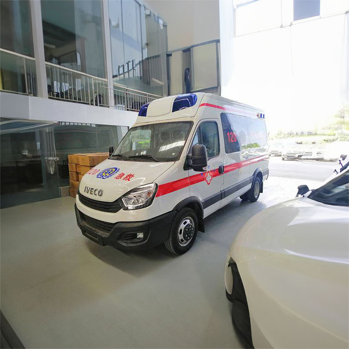 深圳出租私人救护车联系电话