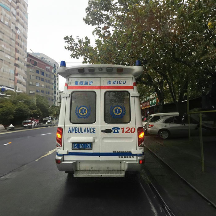 深圳出租救护车联系方式