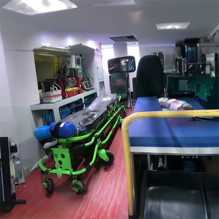 深圳租赁私人救护车联系方式