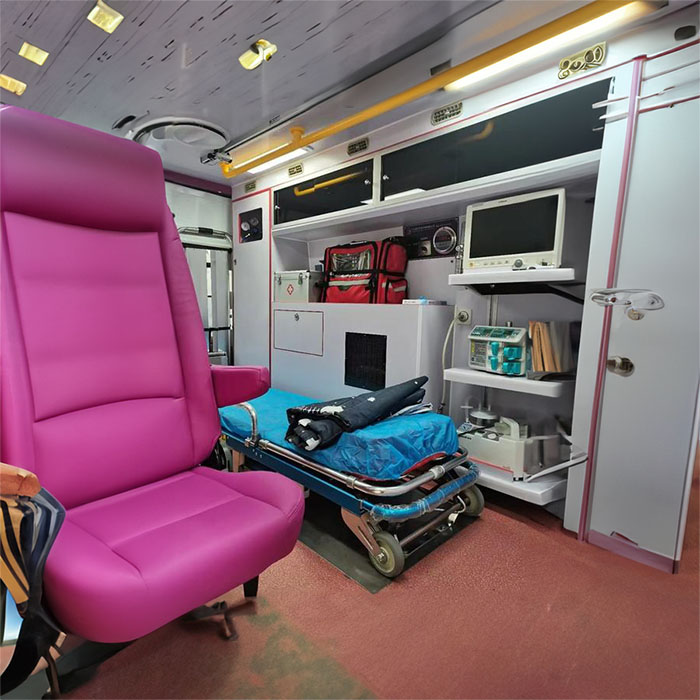 深圳租赁私人救护车联系电话