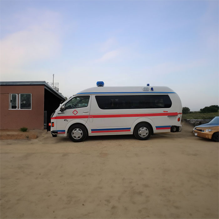 深圳出租救护车联系电话