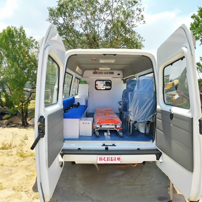 深圳租赁私人救护车电话号码