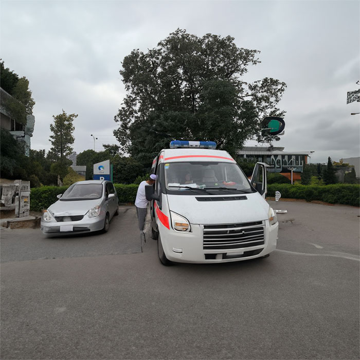 深圳出租急救车电话