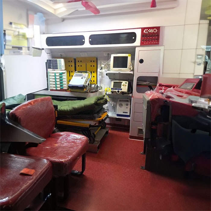 深圳租赁私人救护车联系方式